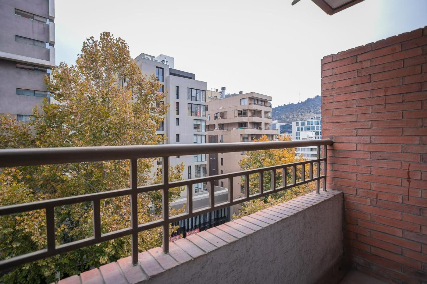 Descubre El Vibrante Barrio Andres Apartamento Santiago